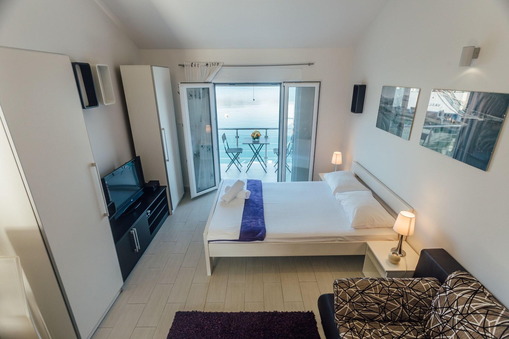 Apartments Monet Тиват Екстериор снимка