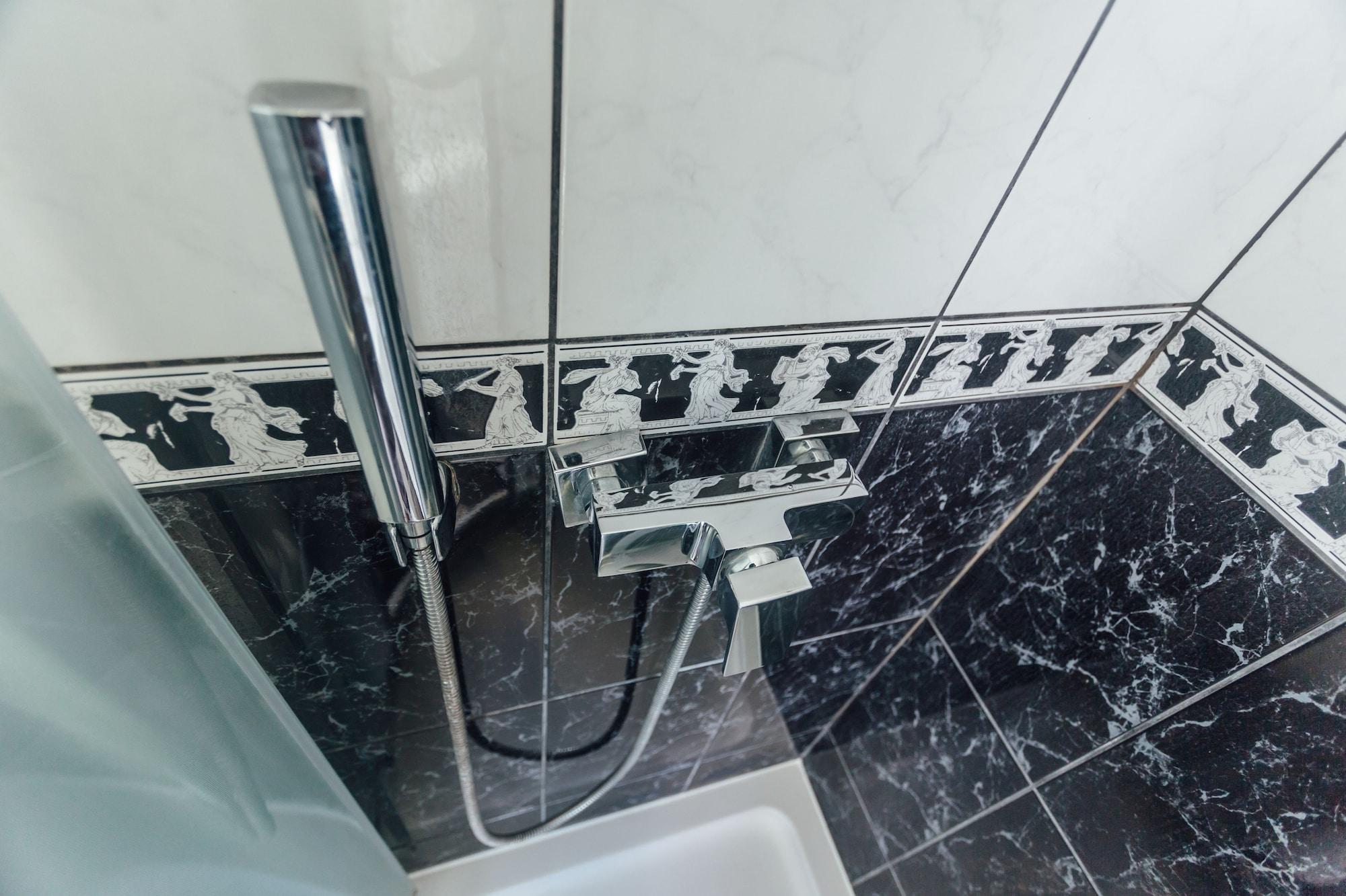 Apartments Monet Тиват Екстериор снимка