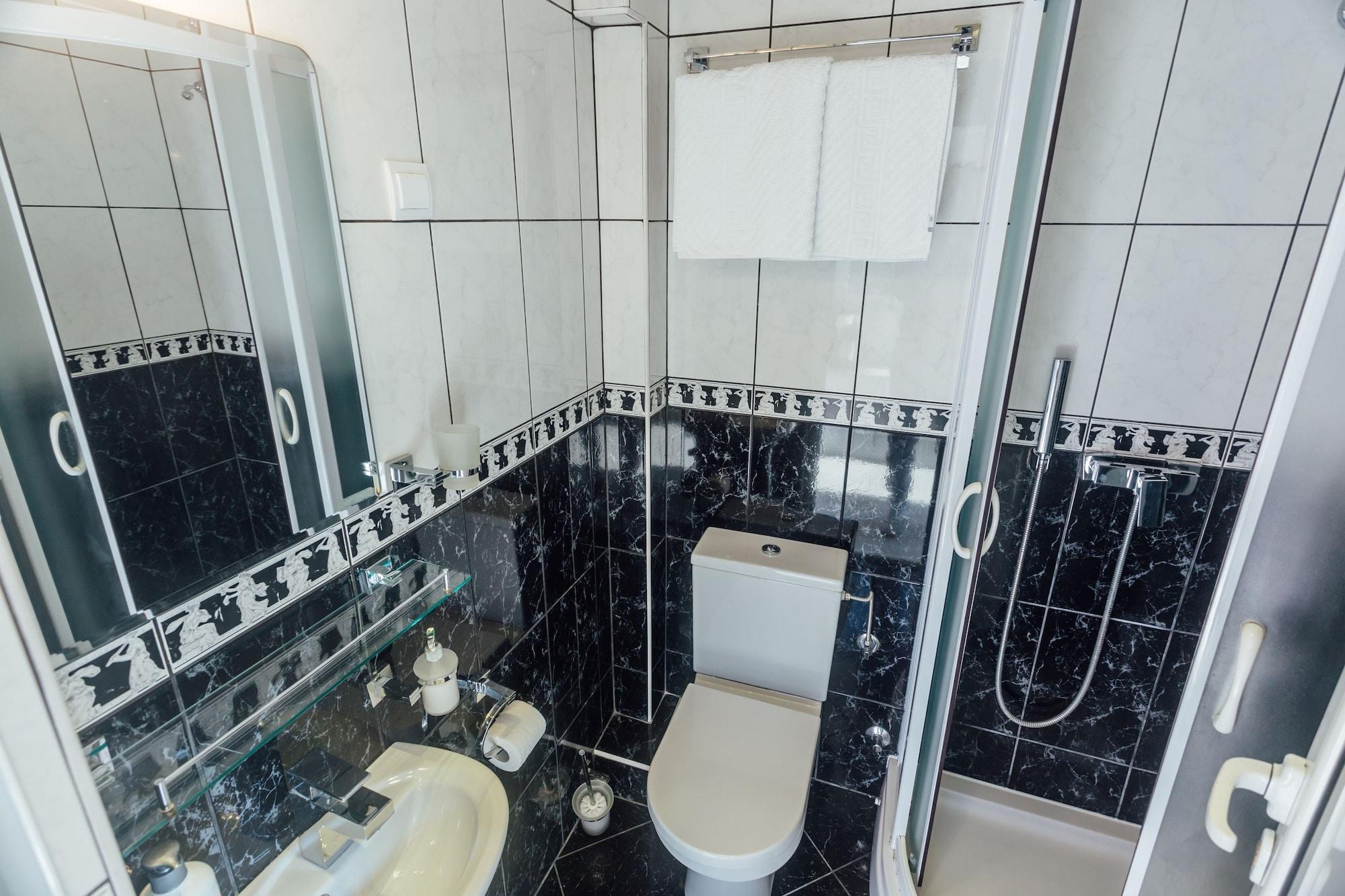 Apartments Monet Тиват Екстериор снимка