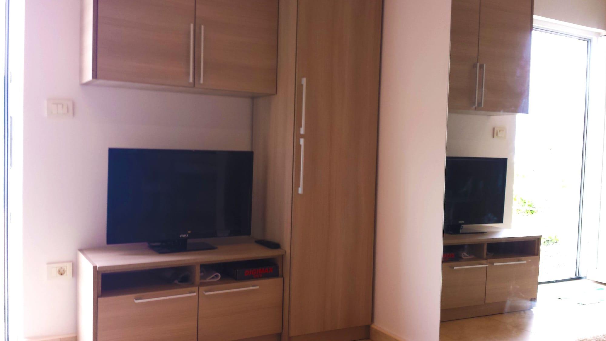 Apartments Monet Тиват Екстериор снимка