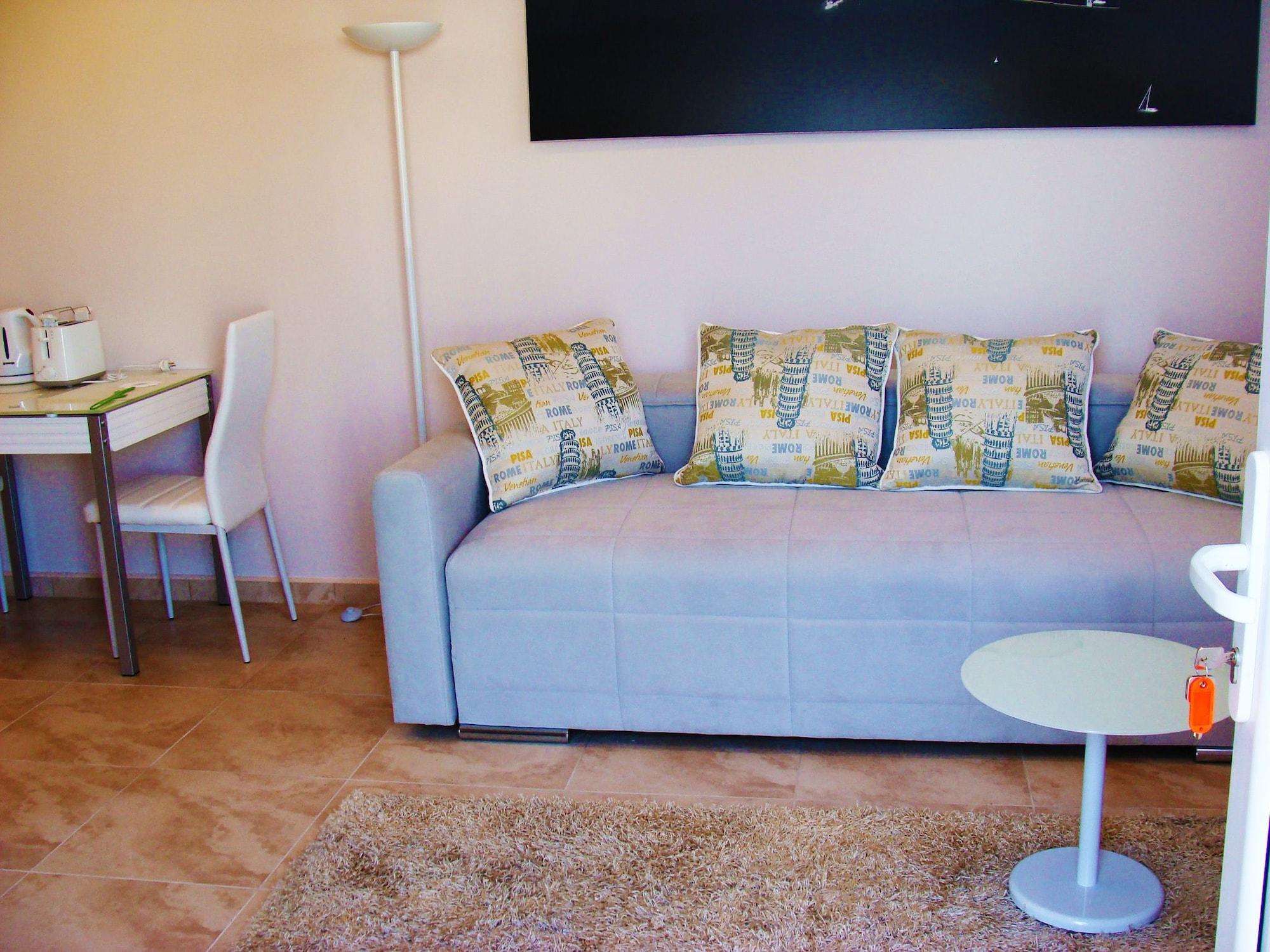 Apartments Monet Тиват Екстериор снимка