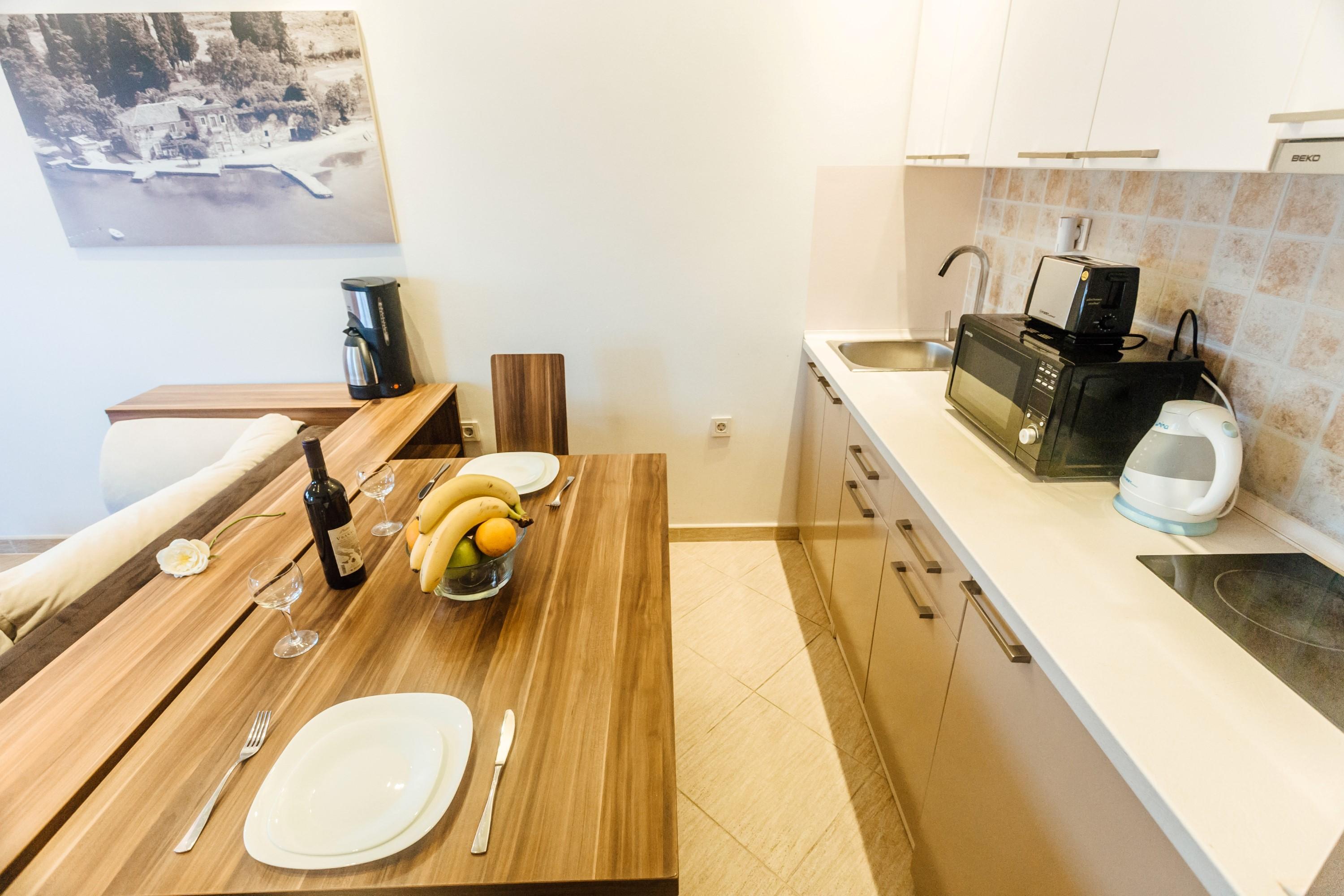 Apartments Monet Тиват Екстериор снимка