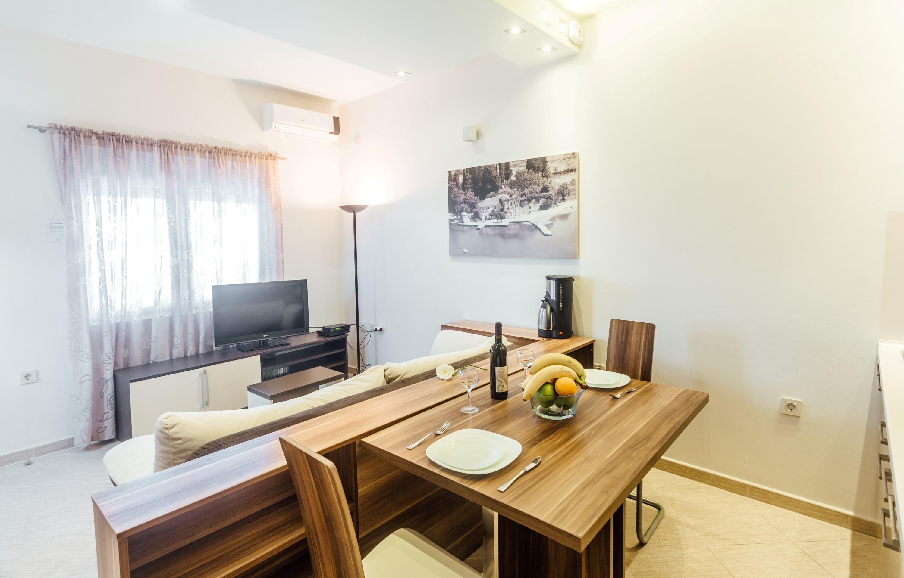 Apartments Monet Тиват Екстериор снимка