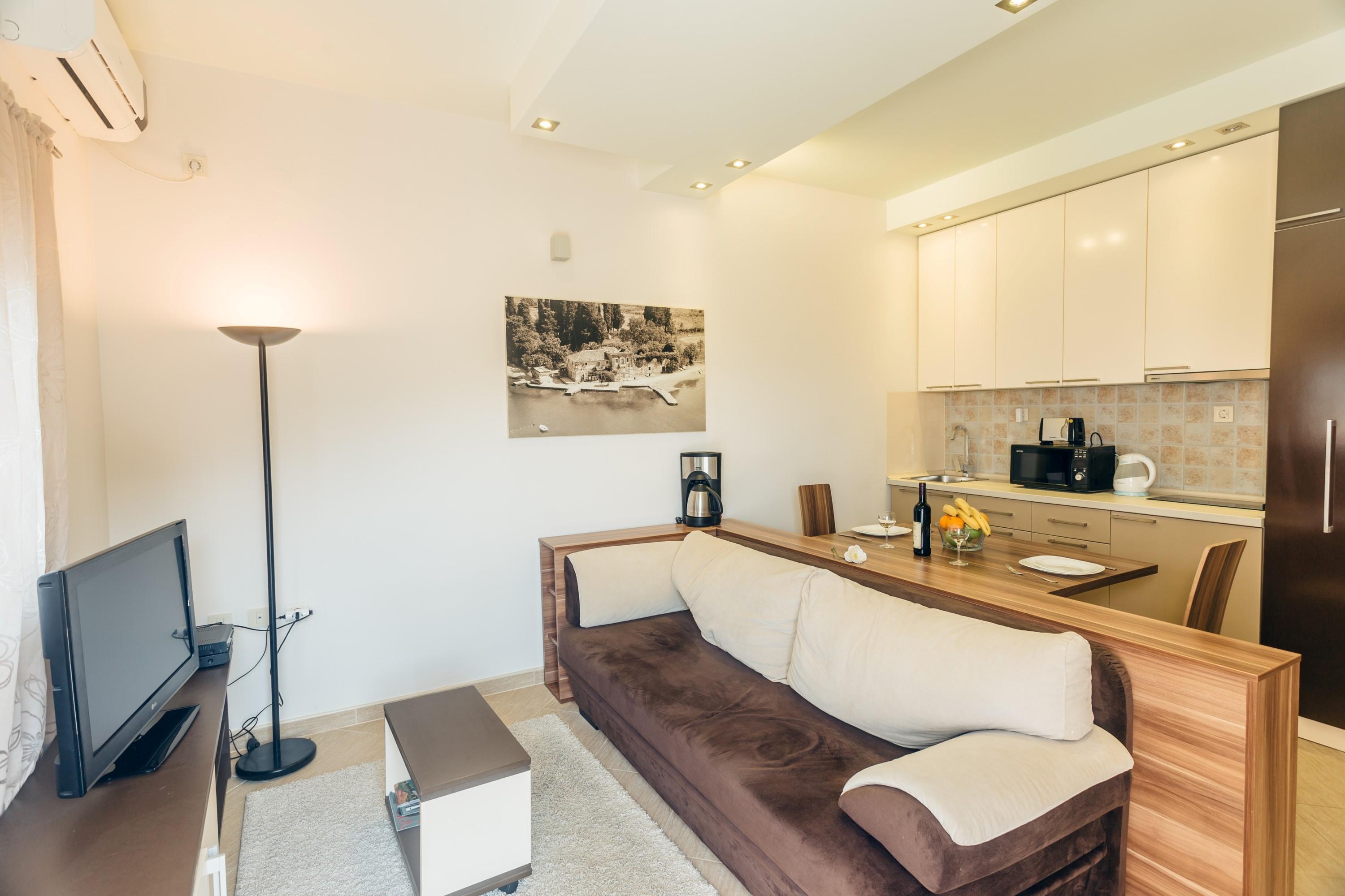 Apartments Monet Тиват Екстериор снимка